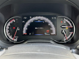 【スピードメーター】メーターがシンプルで見やすく運転しやすいですね。