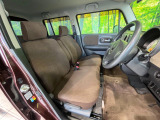運転席シート廻りは使用感も少なく、良好な状態となっています。丁寧に使われていたことがよくわかりますね。