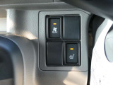冬場に重宝するシートヒーターが運転席に備わっております。