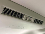 【サーキュレーター】エアコンの風を後部座席まで届けてくれ、広い車内空間でも素早く快適な温度になります♪真夏や真冬に便利な機能です。