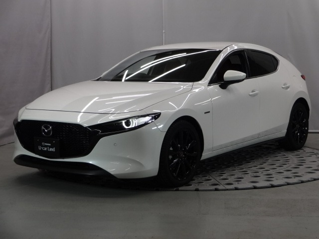 MAZDA3ファストバック 1.5 15S 100周年 特別記念車