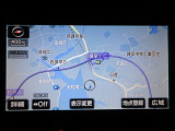 純正ナビで、慣れない道も旅先も安心。