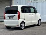 バックカメラが付いているのでバックでの車庫入れも安心です。