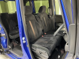 乗降がしやすい運転席。高さが調節できて小柄な方でもベストポジションをとることができます。
