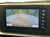 【バックカメラ】駐車時に後方がリアルタイム映像で確認できます。大型商業施設や立体駐車場での駐車時や、夜間のバック時に大活躍!運転スキルに関わらず、今や必須となった装備のひとつです!