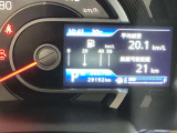 メーター周りもシンプルで視認性もバッチリ☆走行距離は入庫時のもので移動や試乗等により距離が増える可能性がございます。