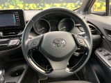【純正革巻きステアリング】上質な革を使用することで、手にしっかり馴染みとても運転しやすいハンドルです♪