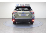 リヤフォグランプ装備。悪天候など視界の悪い時に点灯することで後続車両に自車の存在をアピール。追突事故のリスクを減らします(視界の良い時の点灯はお控えください)、