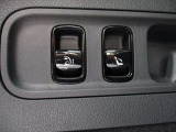 車輛に関するオプション装備、価格等ご不明な点などはお気軽にお問合せ下さい。また、総支払額の表示は一般的な販売諸条件の諸費用で計算しています。詳細な諸費用等はスタッフまでお見積り依頼をお願致します。