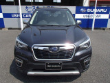 SUBARU 認定U-Car Premium:SUBARU 認定U-Carのうち、AIS評価点4.5点以上・走行距離3万キロ未満、使用月数36ヶ月未満という更に厳選したハイクオリティなクルマのみをラインアップ。