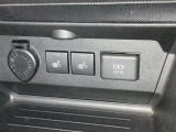 運転席と助手席には寒い時期に大活躍のシートヒーター付です。