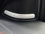 ●harman/kardonサウンドシステム:オーディオ専門メーカーが手掛けるプレミアムスピーカーを装備。多数のスピーカーから、音の粒立ちまで分かる高品質な音楽をお楽しみいただけます。