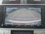 バックカメラ付き♪車庫入れ、バックでの駐車時に後方が見える事での安心感は大きいです☆一度装備したら外せなくなるアイテムです♪