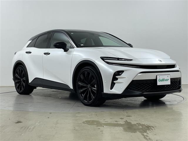 クラウンスポーツ 2.5 Z E-Four 4WD 本革シート