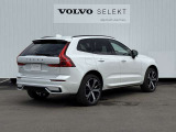 ◆バック/万が一を考え、安全性を重視する方に選ばれているVOLVO車。ドアを開閉するとその重み・厚みに驚くはず