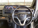 運転席に座ったイメージです。