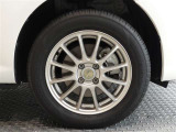 R3年式夏タイヤ175/65R15グットイヤー製です。
