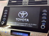 【メーカー純正ナビ】インテリアに溶け込むスタイリッシュな「専用設計」メーカーナビを装備♪視認性や操作性など基本性能にも優れ、より上質なカーライフをお楽しみいただけます。