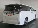 走りに拘りながら収納力も持ち合わせたお車です。荷物を載せて軽快なドライブを楽しめますよ♪