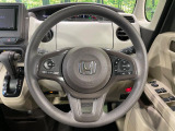 【ステアリングスイッチ】運転中、前方から目線をそらすことなく、オーディオ等の操作が可能な便利機能!安心&快適なドライブを演出してくれます♪
