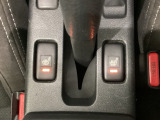 フロント両席にはシートヒーターが付いています!寒い日に便利な装備ですね。