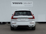 ◆バック/万が一を考え、安全性を重視する方に選ばれているVOLVO車。ドアを開閉するとその重み・厚みに驚くはず