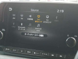 メモリーナビです。Bluetoothで好きな音楽を聴く事ができるので、ドライブがひときわ楽しくなっちゃいますね♪