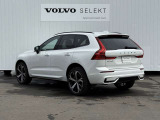 ◆バック/万が一を考え、安全性を重視する方に選ばれているVOLVO車。ドアを開閉するとその重み・厚みに驚くはず