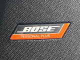 【BOSEサウンドシステム】メーカーオプションの高品位サウンドシステムを搭載。専用のチューニングが施された大小様々なスピーカーから良質なサウンドが奏でられ、臨場感あふれる音響空間を演出します。