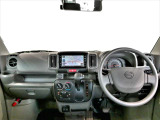 運転席からの視界が広く、隅々まではっきり見渡せます☆