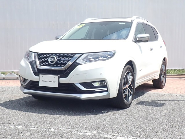 エクストレイル 2.0 AUTECH iパッケージ ハイブリッド 4WD 
