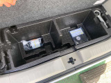 ラゲッジアンダーもかなりの収納が可能です