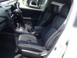 アイサイト装着車は、アイサイトのプロと専用機器で徹底的に診断します。先進技術を注がれた故障診断機器でおクルマの状態を迅速・正確に解析します。