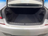 ●トランクルーム:趣味が広がる収容スペース!これだけの広さがあればお買い物やレジャーなどにも最適です!使用感も少なくきれいな状態を維持しております。