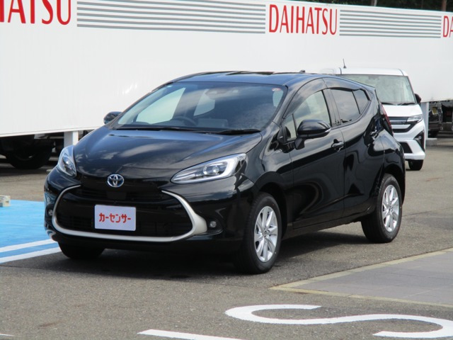 アクア  1.5 Z E-Four 4WD