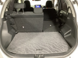 左右分離ですので、いろいろな形の荷物が積めます。