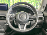 【純正革巻きステアリング】上質な革を使用することで、手にしっかり馴染みとても運転しやすいハンドルです♪