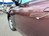 オンライン予約を是非ご活用ください! 店舗内はギュウギュウに車が詰まっているので、先にご予約いただけると、広い場所で見やすいように準備いたします。
