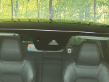 【i-ACTIVESENSE】走行中に前方の車両等を認識し、衝突しそうな時は警報とブレーキで衝突回避と被害軽減をアシスト。より安全にドライブをお楽しみいただけます。