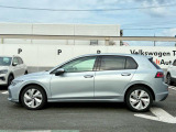 高強度ボディ×衝撃吸収構造で、万が一にも備えた安心設計。Volkswagenならではの安全性能です。