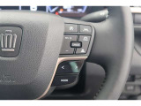 【レーダークルーズコントロール】アクセルペダルを踏まなくても、車間制御モードでは、先行車の車速変化に合わせた追従走行を行い、自動的に加速・減速・停止をします。