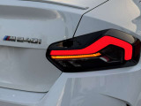 時を経ても深い魅力を放ち続けるBMW。より快適にお乗り頂くためにサポートプログラムをご用意しております。※認定中古車保証は登録日より最長4年間まで延長が可能です。