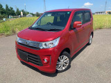車両の品質管理は室内展示場を完備しておりますので、品質を保った状態の車両をご覧いただけます。
