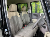 運転席シート廻りは使用感も少なく、良好な状態となっています。丁寧に使われていたことがよくわかりますね。