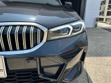 また、BMW正規認定中古車は、エマージェンシーサービスが自動付帯。24時間365日、皆様のカーライフをサポート致します。確かな安心のうえで、「駆けぬける歓び」をご堪能ください。