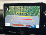 【バックカメラ】駐車時に後方がリアルタイム映像で確認できます。大型商業施設や立体駐車場での駐車時や、夜間のバック時に大活躍!運転スキルに関わらず、今や必須となった装備のひとつです!