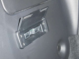 高速道路の料金所も、スムーズに通過できる、ETC車載器を装備しています。
