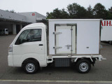 新車・中古車・福祉車両・トラック等の販売、メンテナンスや車検・整備なども承っております。お気軽にご相談ください。