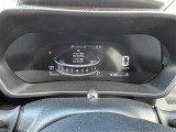 【スピードメーター】メーターがシンプルで見やすく運転しやすいですね!
