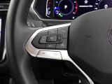 Travel Assist。設定した速度を上限に自動で加減速し、一定の車間距離,およ走行レーンを保つことでロングドライブの疲労を軽減します。